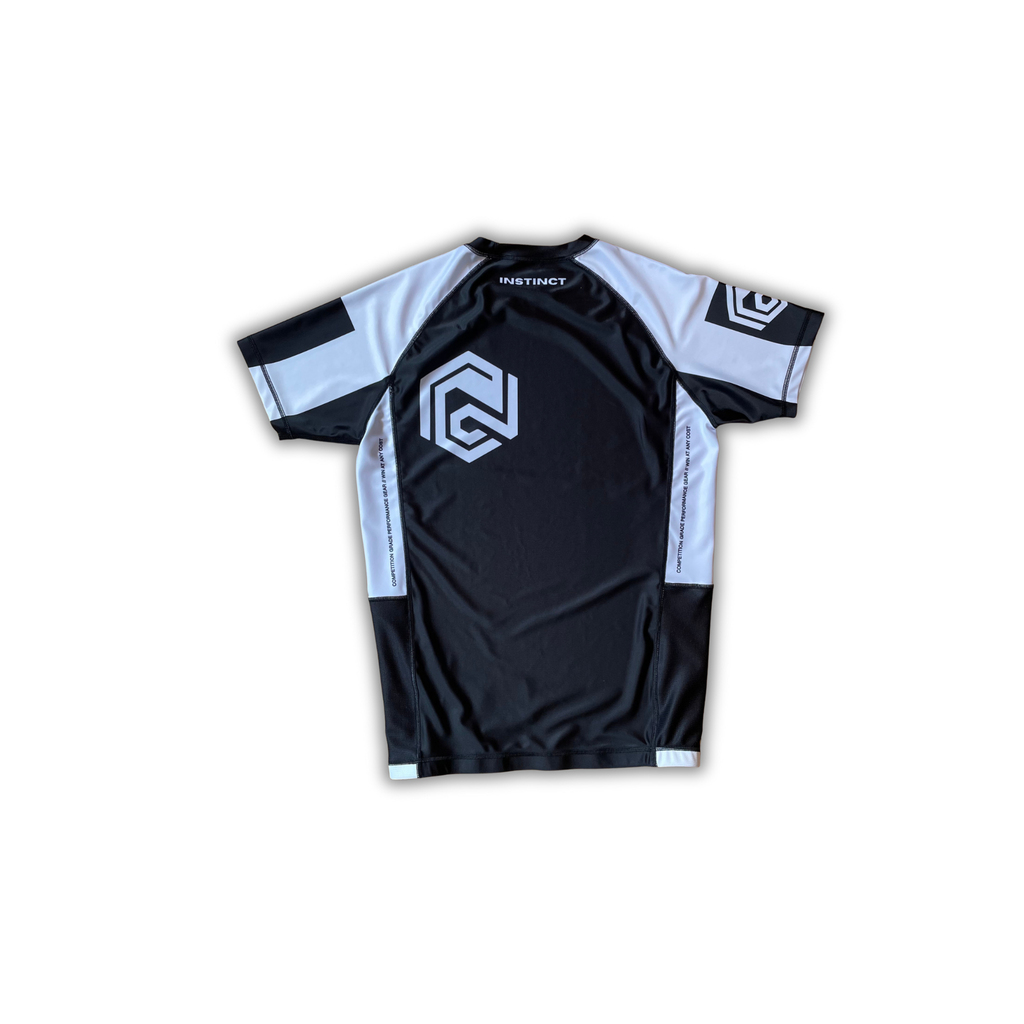 COMPETITOR SERIES SHORT SLEEVE RASH GUARD - BLACK