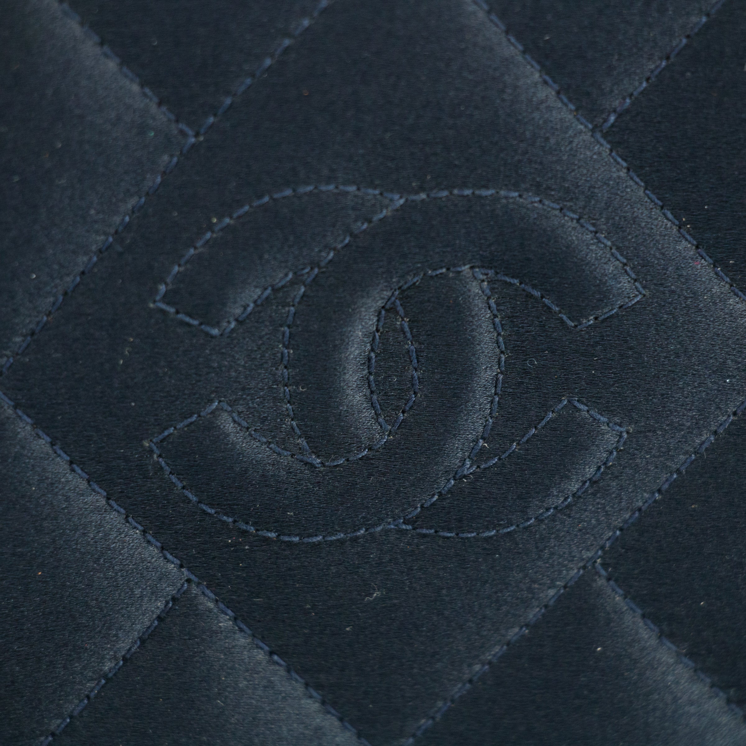 Chanel Vintage Satin CC Blue Kisslock Shoulder Bag #3768