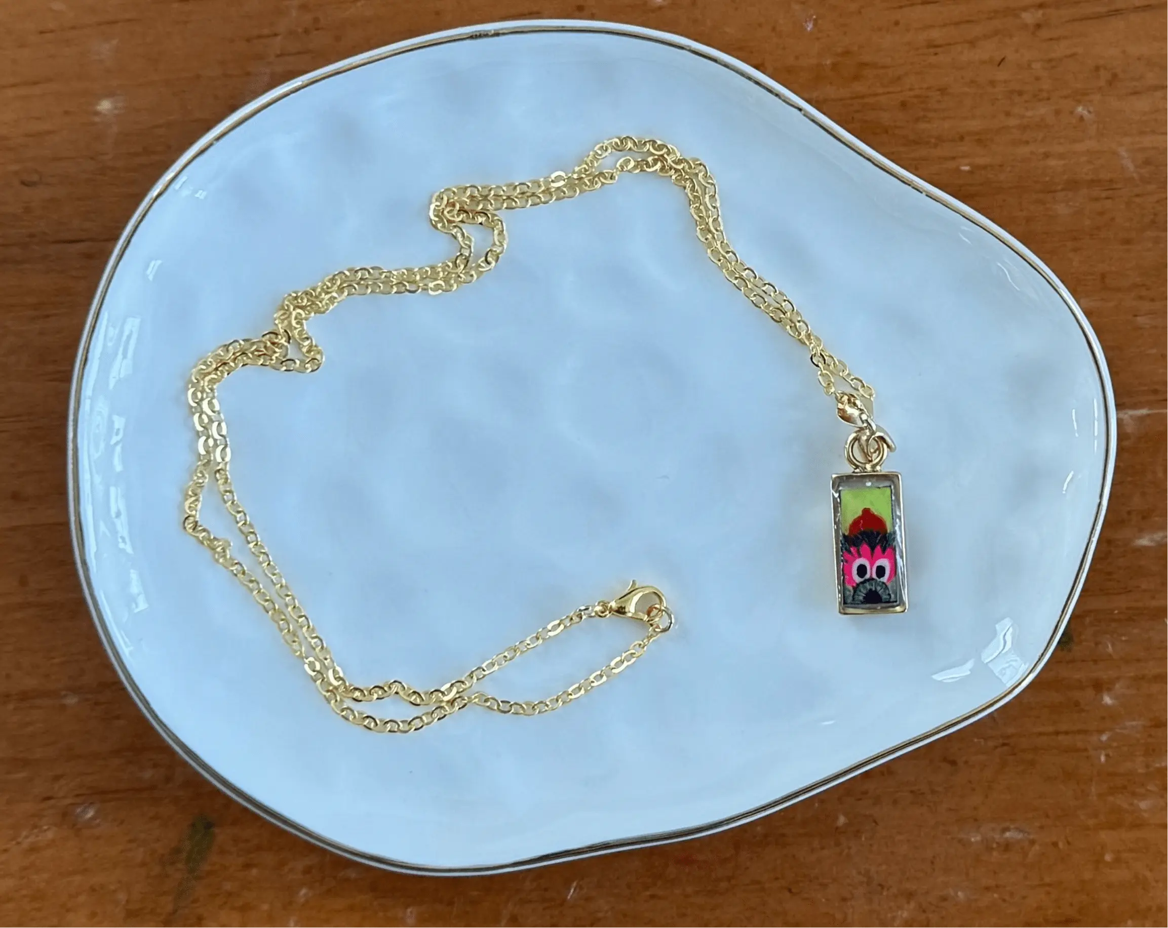Original Hand-Painted Peeking Phanatic
