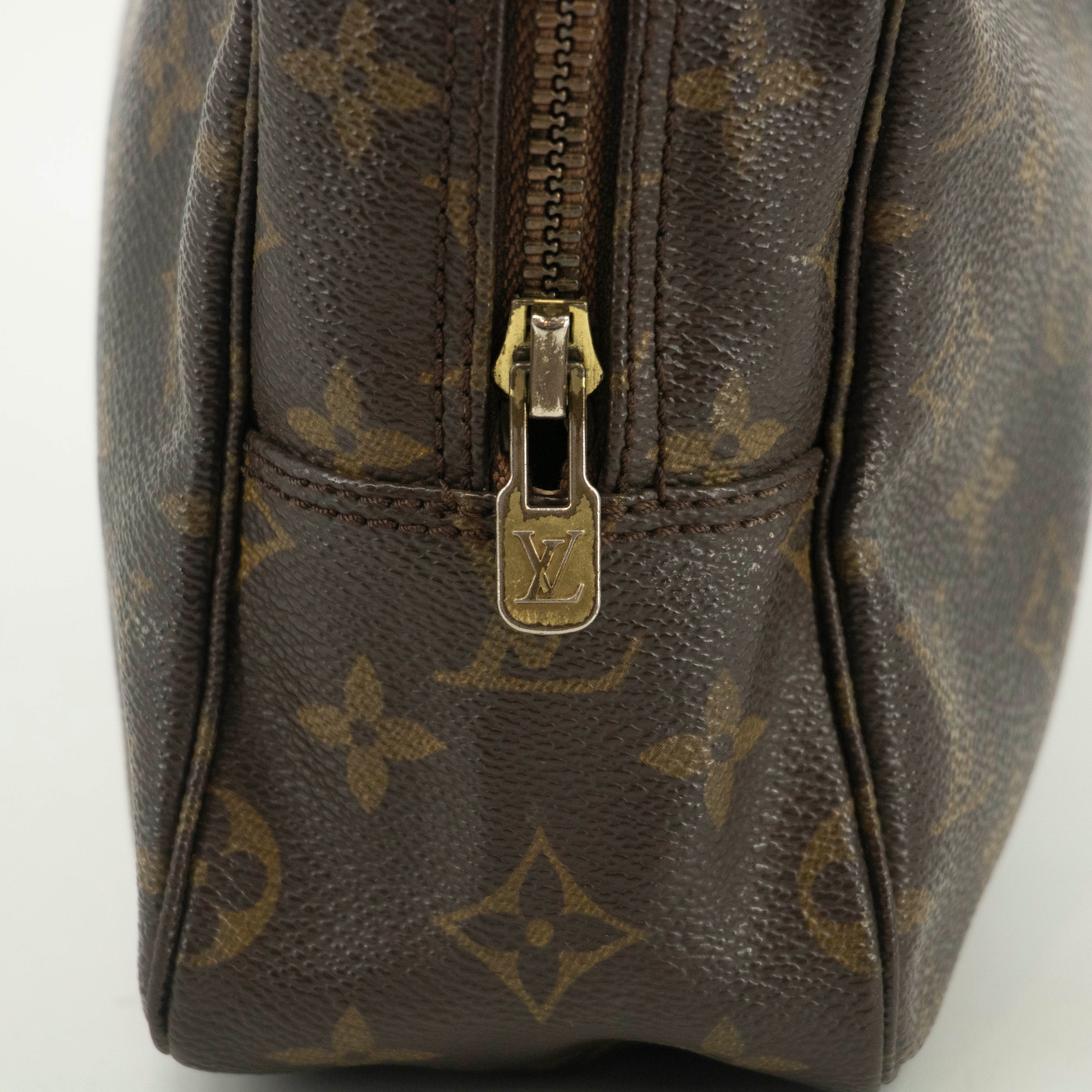Louis Vuitton Monogram Canvas Trousse Toilette 28 Brown Pouch #4628