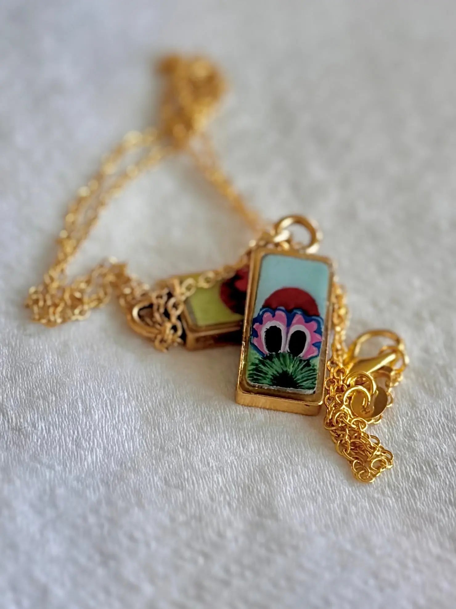 Original Hand-Painted Peeking Phanatic