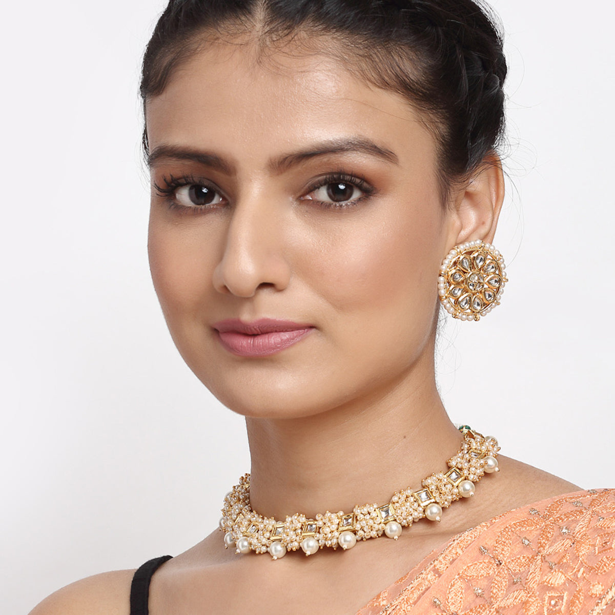 White Pearl Kundan Choker With Studs