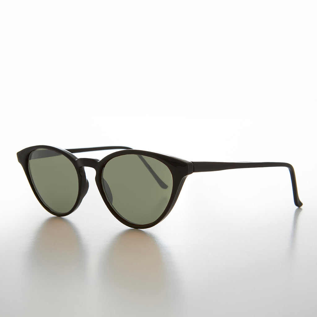 Women's Round Cat Eye Sunglass with Keyhole Bridge - Allie
