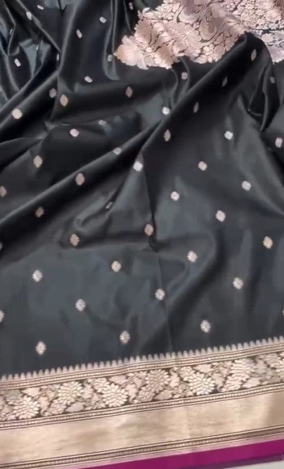 Excellent Banarasi Gold Zari Weaved Mashru Silk Saree