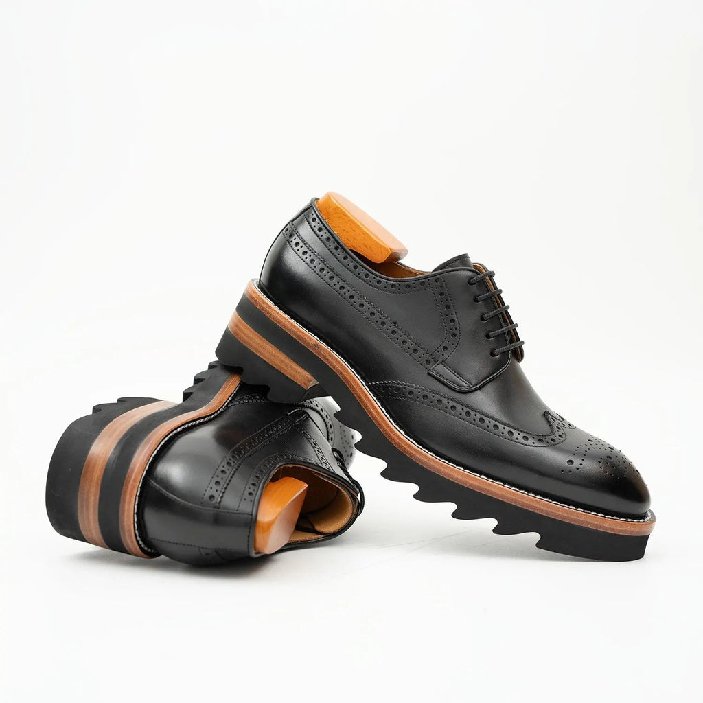 Calfskin Brogue Derby Shoes with Unique Leather Black