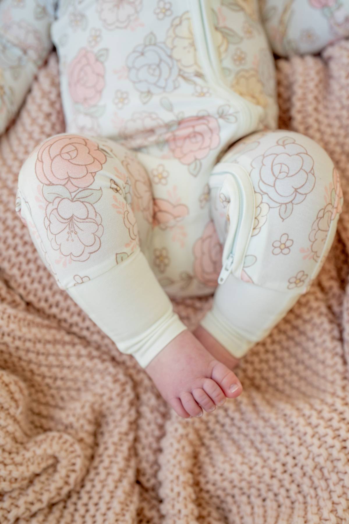 Blue Pastel Floral Zippy