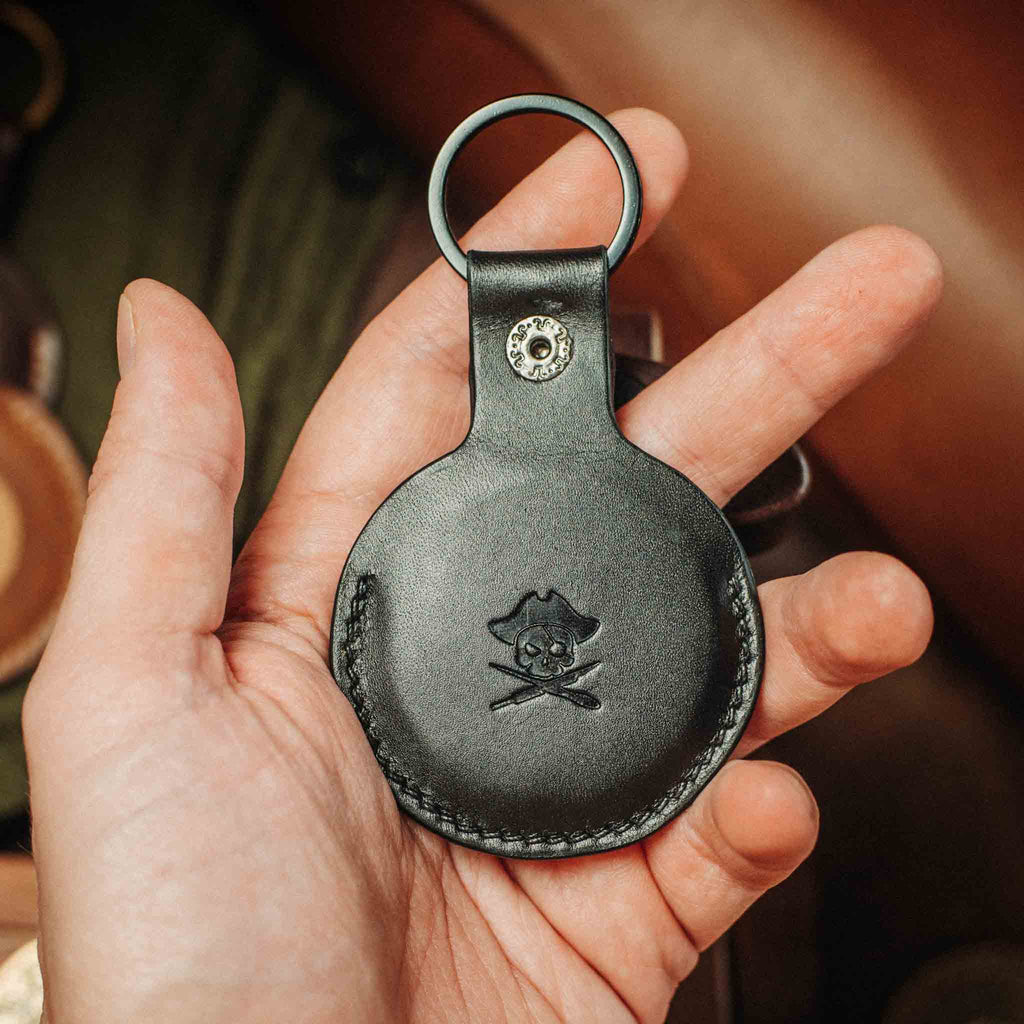 Challenge Coin Keychain - Peso Pocket v5 | EDC Leather Coin Holder