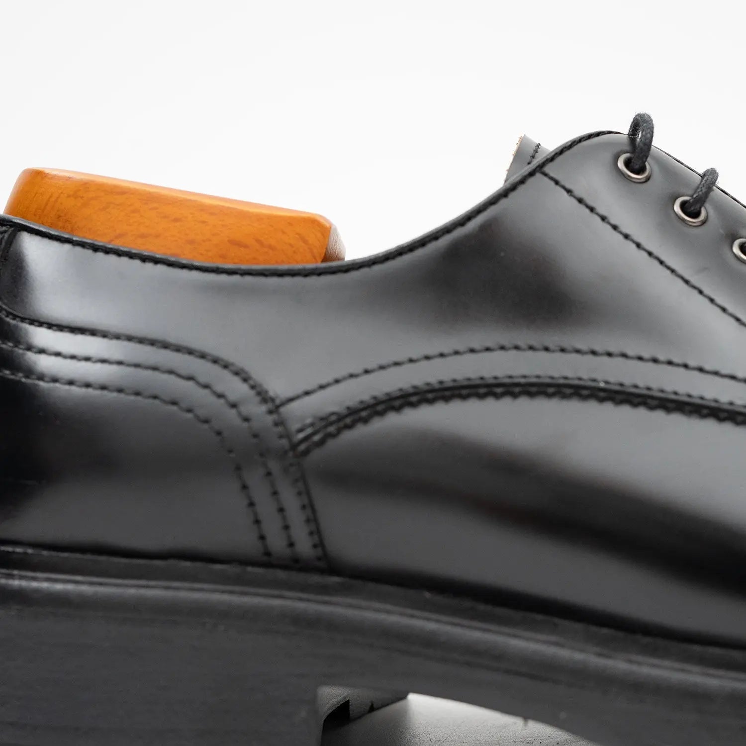 Handcrafted Big Toe Derby Shoes with Thick Sole  Black