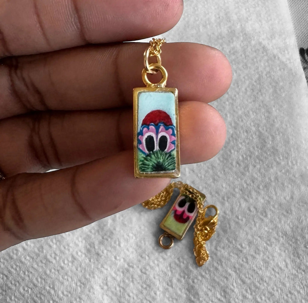 Original Hand-Painted Peeking Phanatic