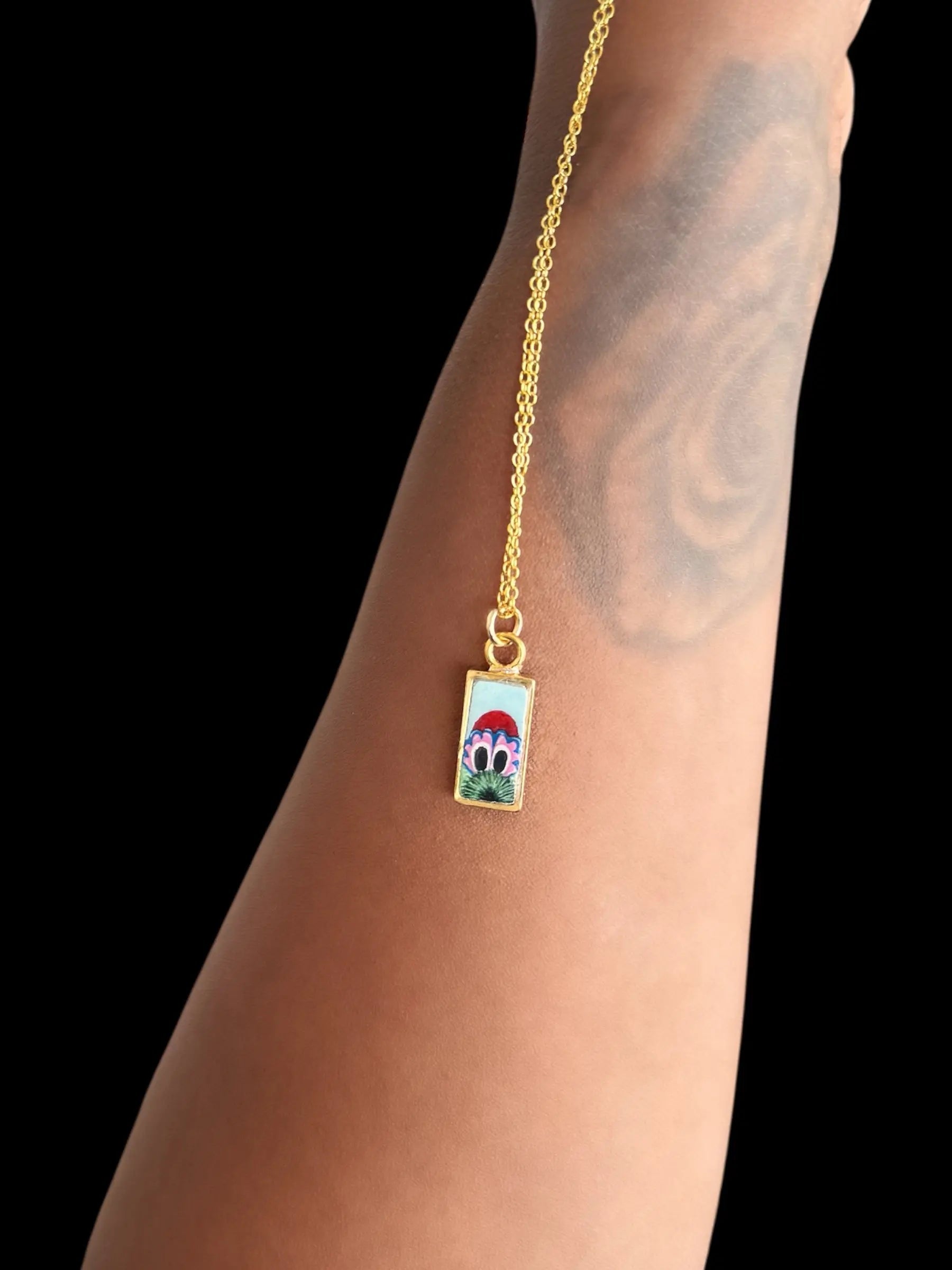 Original Hand-Painted Peeking Phanatic