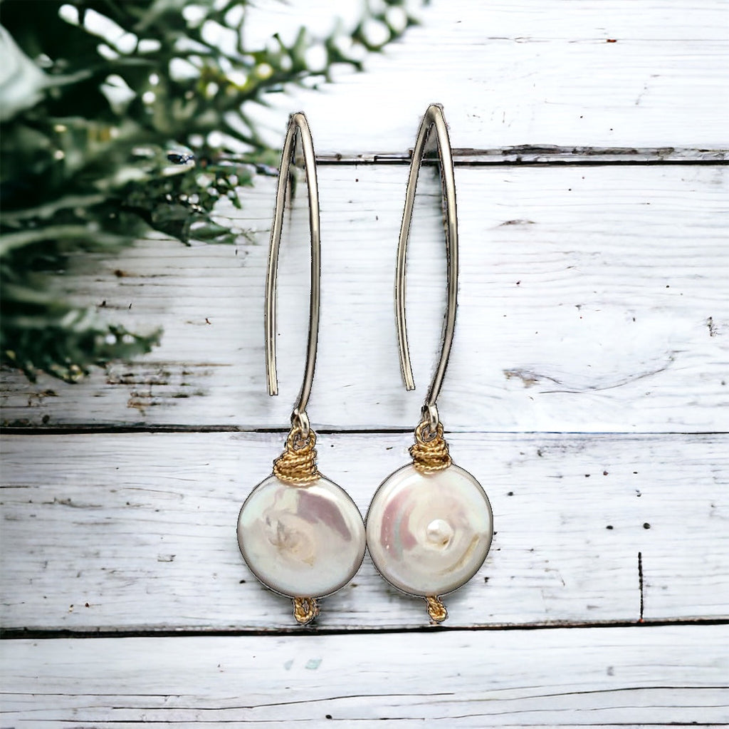Luna Pearl Earrings