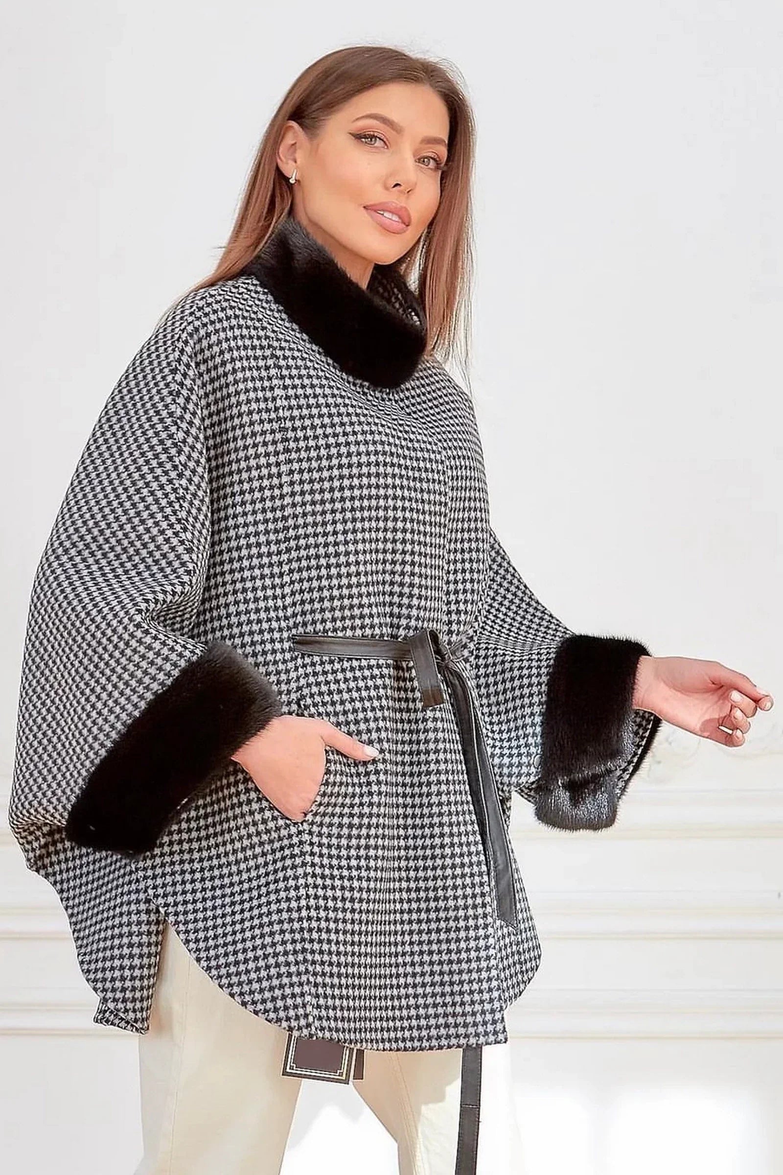 Genuine Scandinavian Mink Fur Virgin Wool Poncho