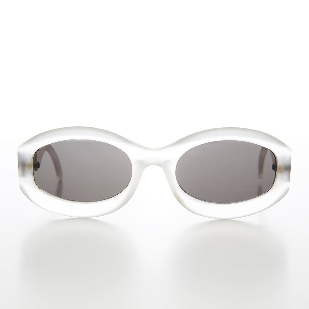Thick Wide Frame with Chain Link Temples - Lyric