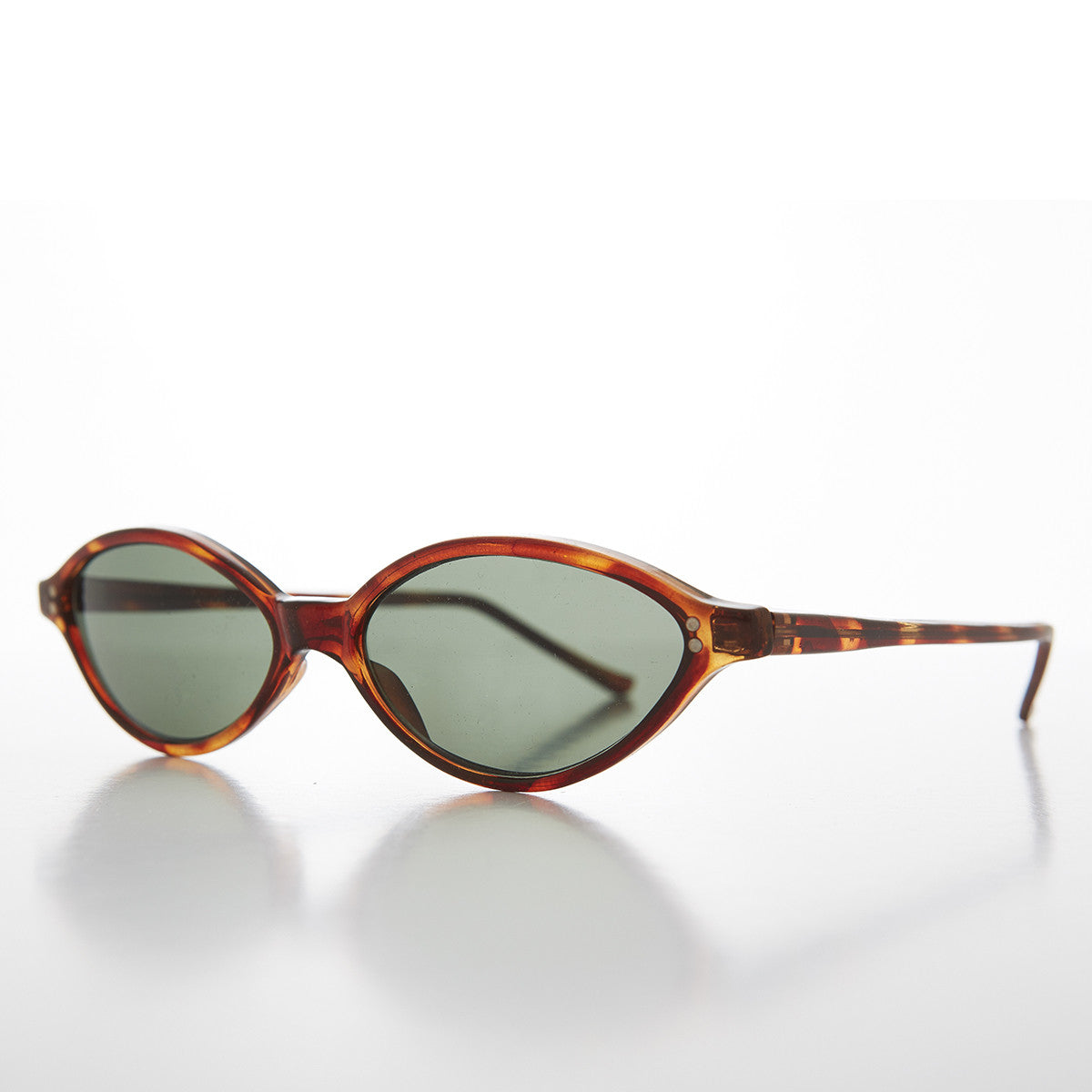 Punk Rock Oval Narrow Cat Eye Vintage Sunglass - Viveca