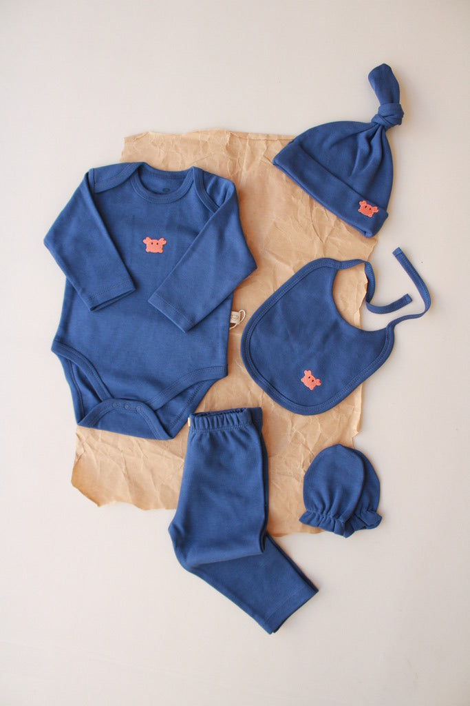 Crab Patterned 5 Piece Newborn Set