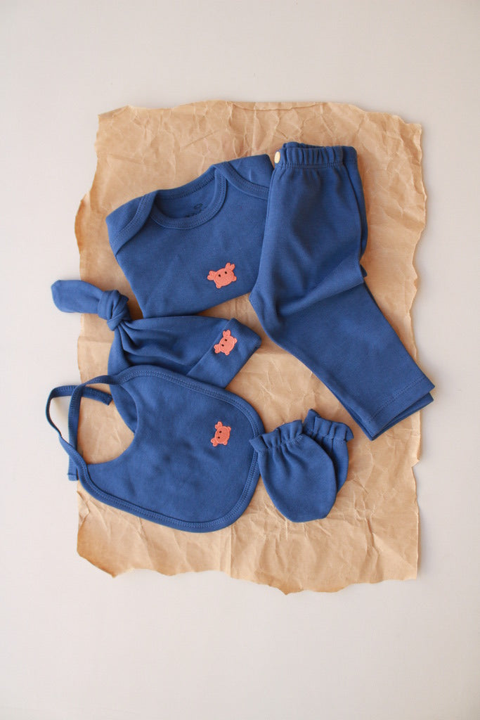Crab Patterned 5 Piece Newborn Set