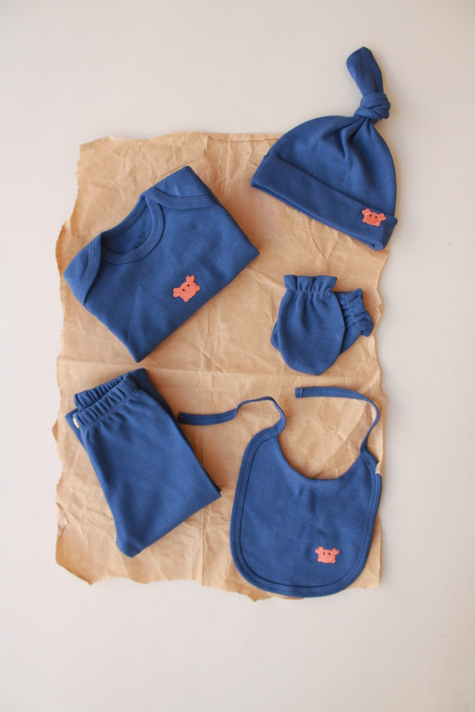 Crab Patterned 5 Piece Newborn Set