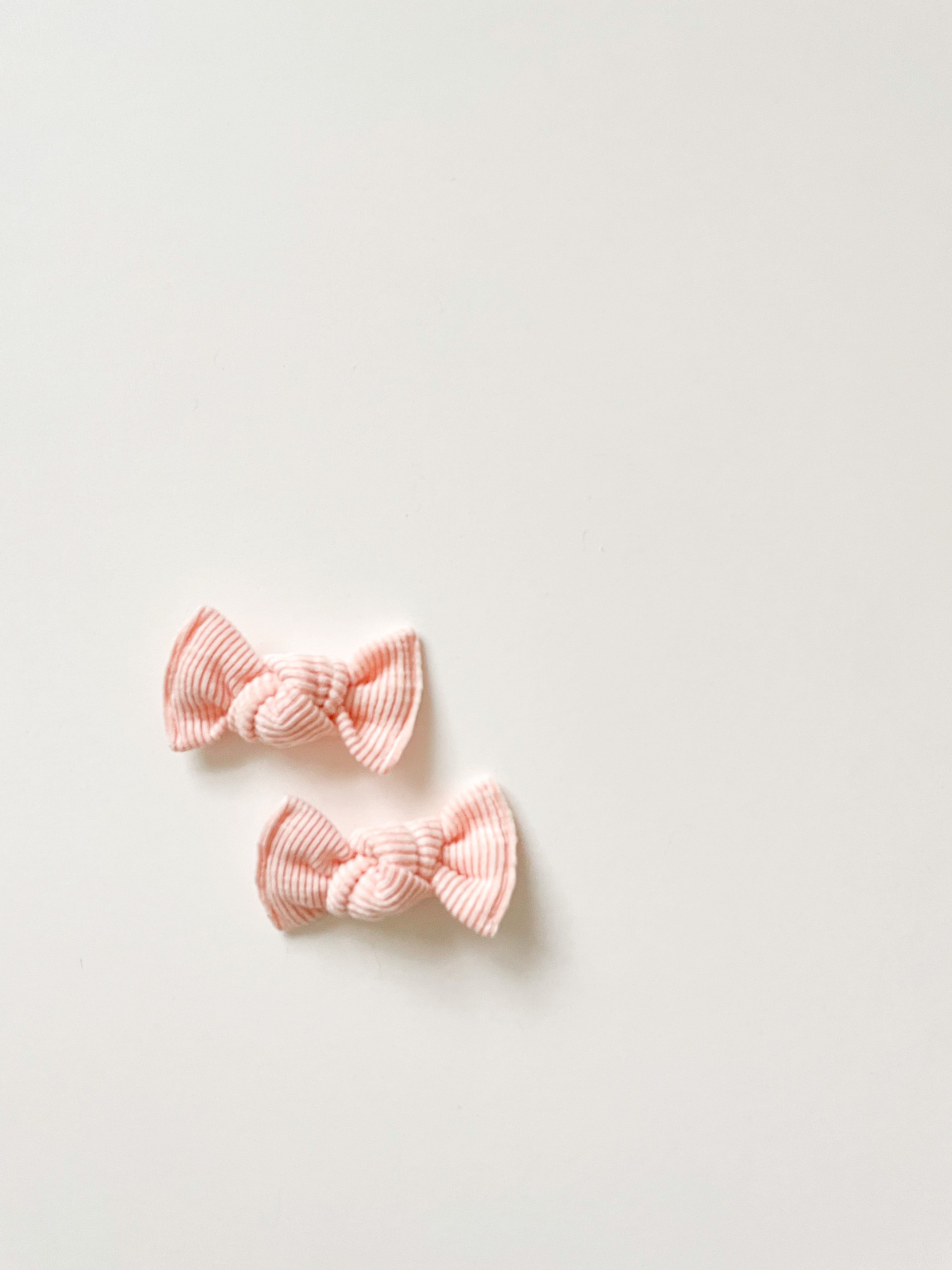 Blush Pink Ribbed Knot Bow