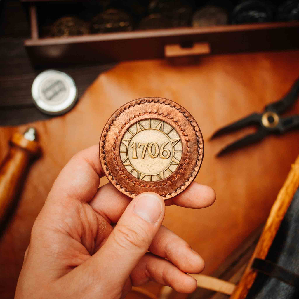 Round Coin Holder - Peso Pocket v2 | Challenge Coin Case | Handcrafted Leather