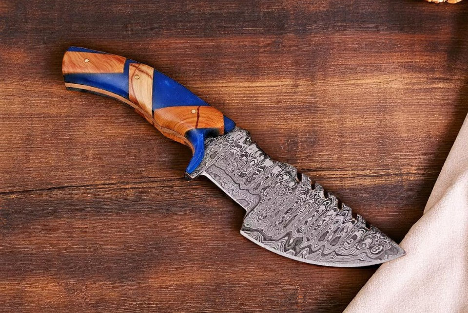 Handmade Damascus Steel Hunting Knife with Sheath