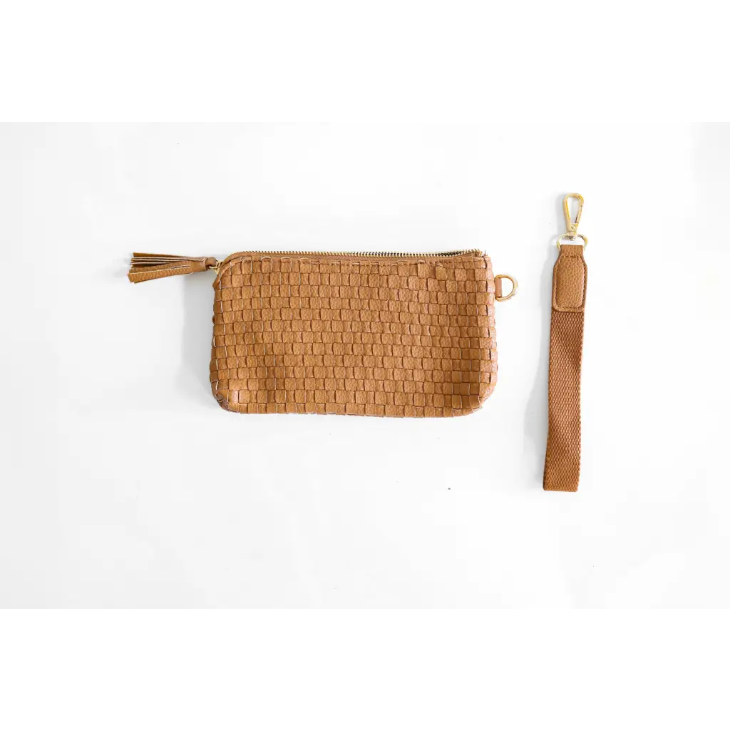 Devin Clutch in Tan